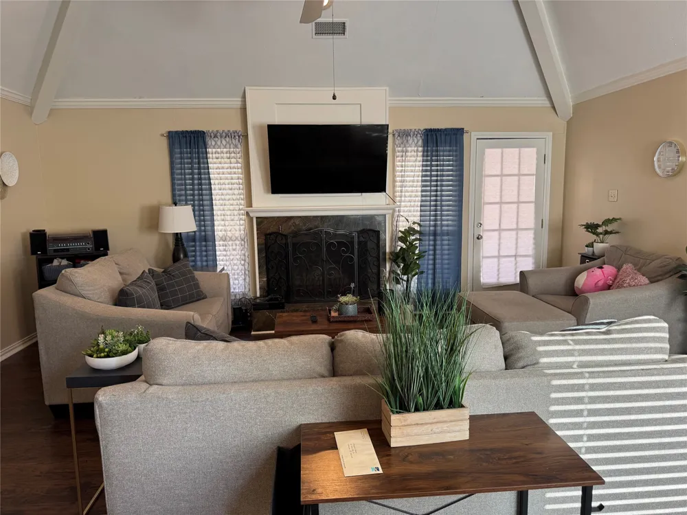 428 River Oaks Lane Richardson, TX 75081