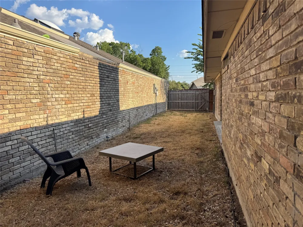 428 River Oaks Lane Richardson, TX 75081