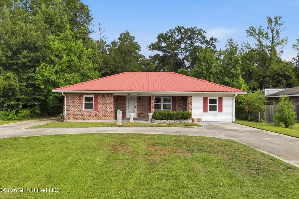 1102 Jackson Landing Road Picayune, MS 39466