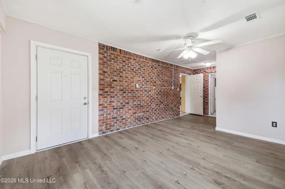 1102 Jackson Landing Road Picayune, MS 39466