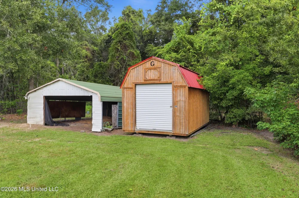 1102 Jackson Landing Road Picayune, MS 39466