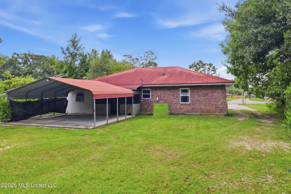 1102 Jackson Landing Road Picayune, MS 39466