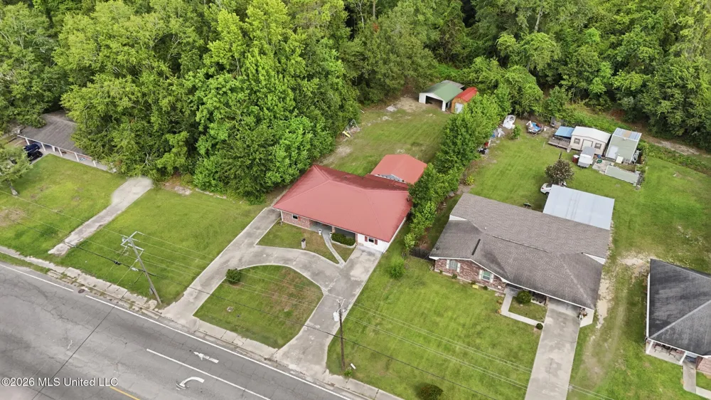 1102 Jackson Landing Road Picayune, MS 39466