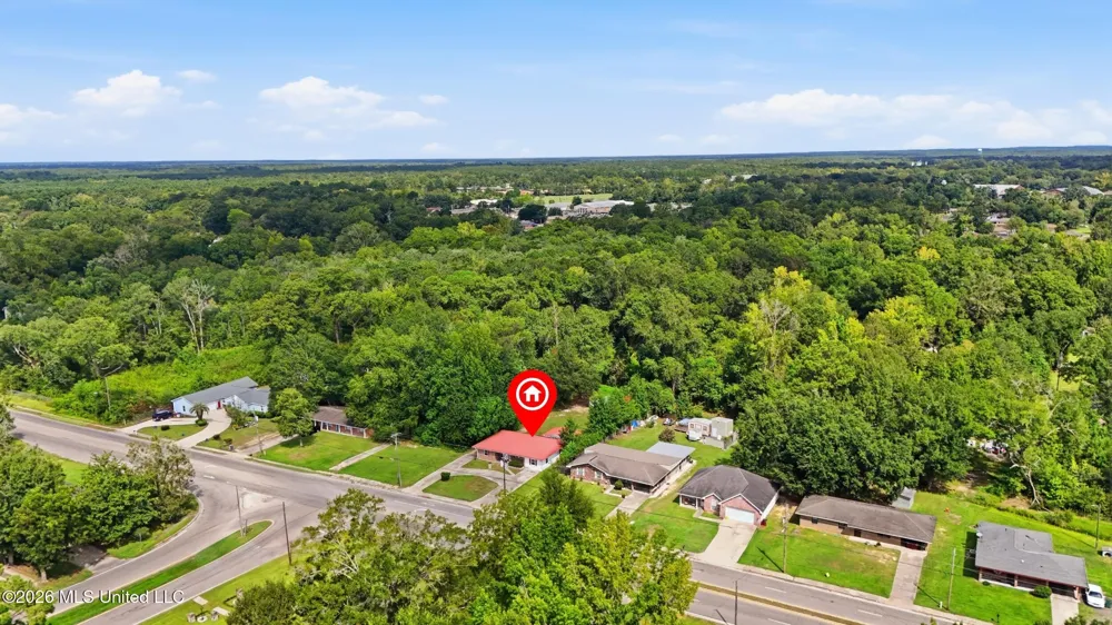 1102 Jackson Landing Road Picayune, MS 39466