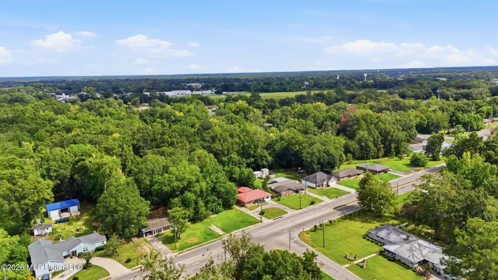 1102 Jackson Landing Road Picayune, MS 39466