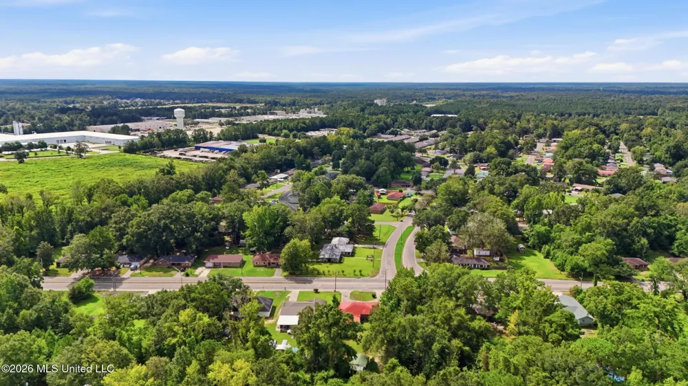 1102 Jackson Landing Road Picayune, MS 39466