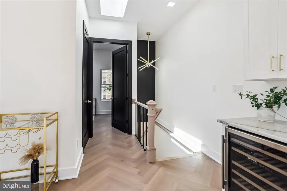 1832 FLORIDA AVENUE NW Washington, DC 20009