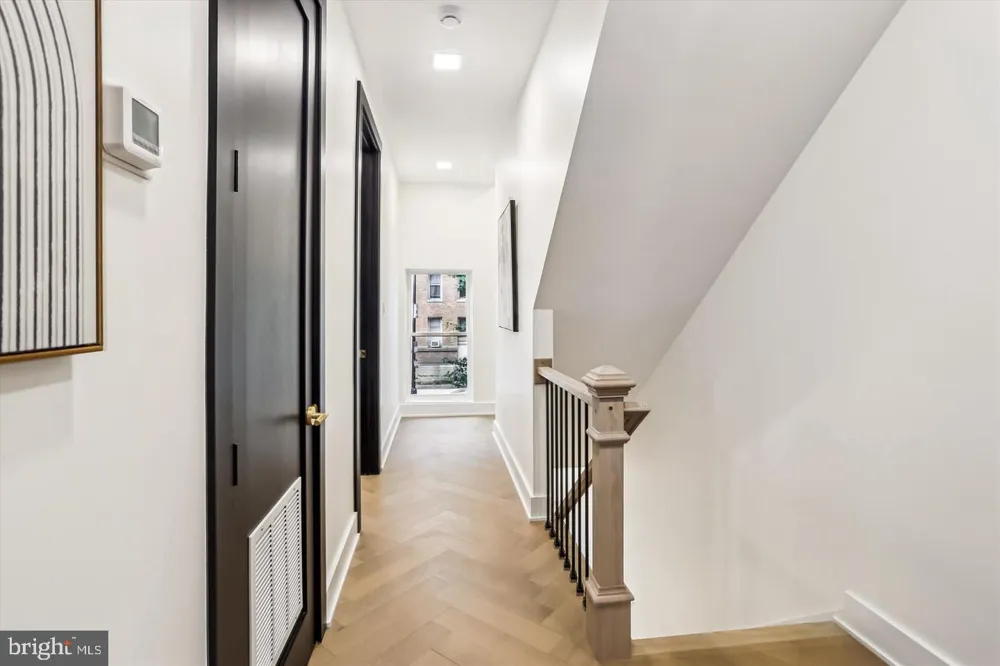 1832 FLORIDA AVENUE NW Washington, DC 20009