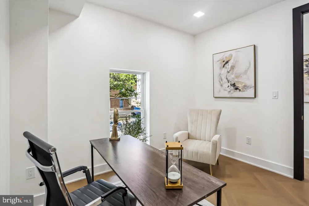 1832 FLORIDA AVENUE NW Washington, DC 20009
