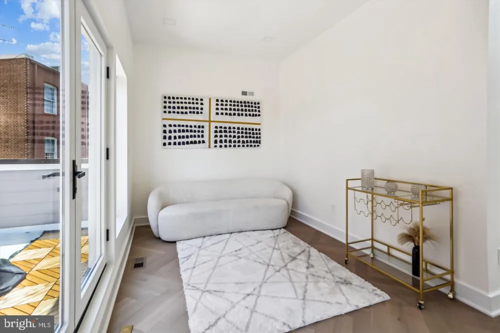 1832 FLORIDA AVENUE NW Washington, DC 20009