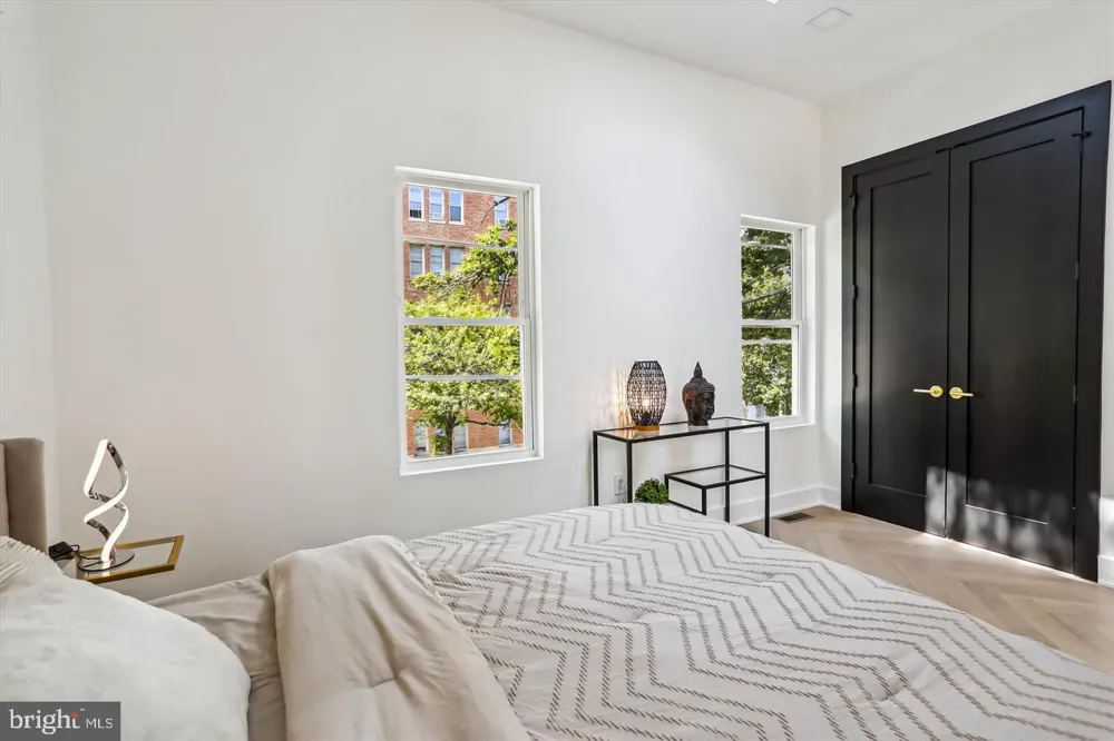 1832 FLORIDA AVENUE NW Washington, DC 20009