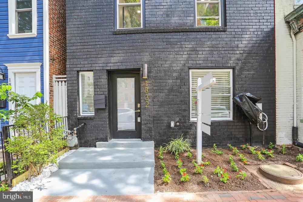 1832 FLORIDA AVENUE NW Washington, DC 20009