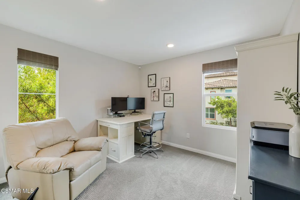 697 Camino Tierra Santa Camarillo, CA 93010