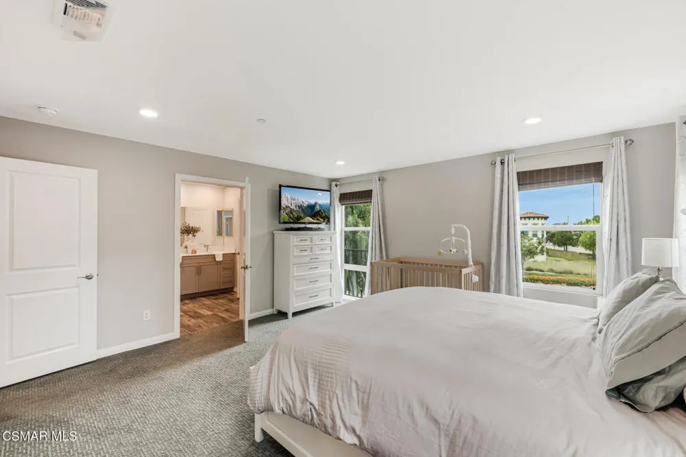 697 Camino Tierra Santa Camarillo, CA 93010