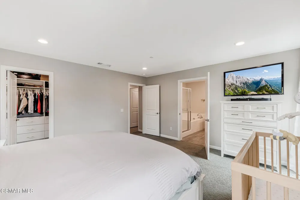 697 Camino Tierra Santa Camarillo, CA 93010