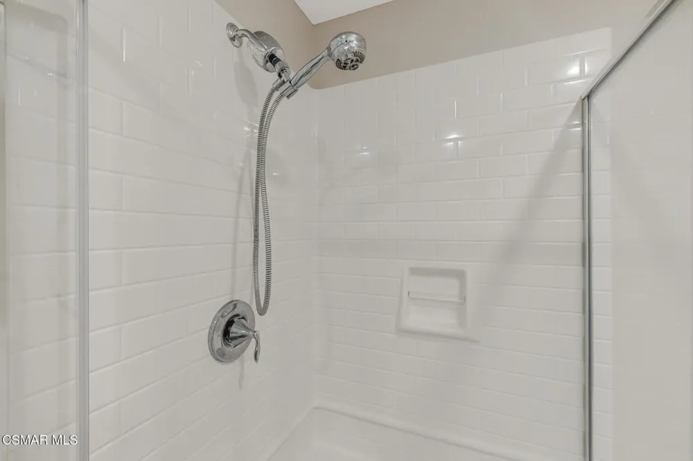 697 Camino Tierra Santa Camarillo, CA 93010