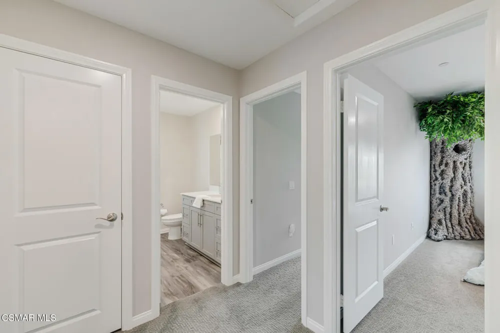 697 Camino Tierra Santa Camarillo, CA 93010