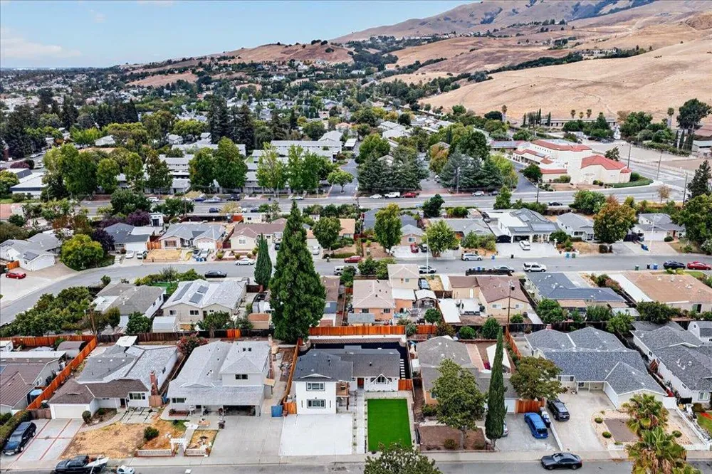 1821 Burley Drive Milpitas, CA 95035