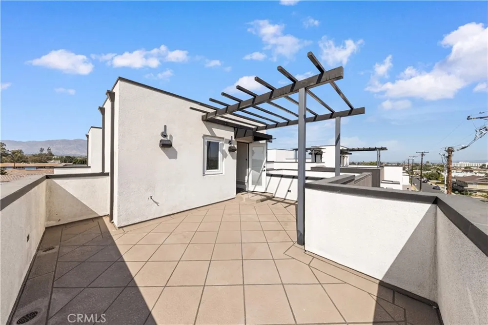 519 W Newby #F San Gabriel, CA 91776