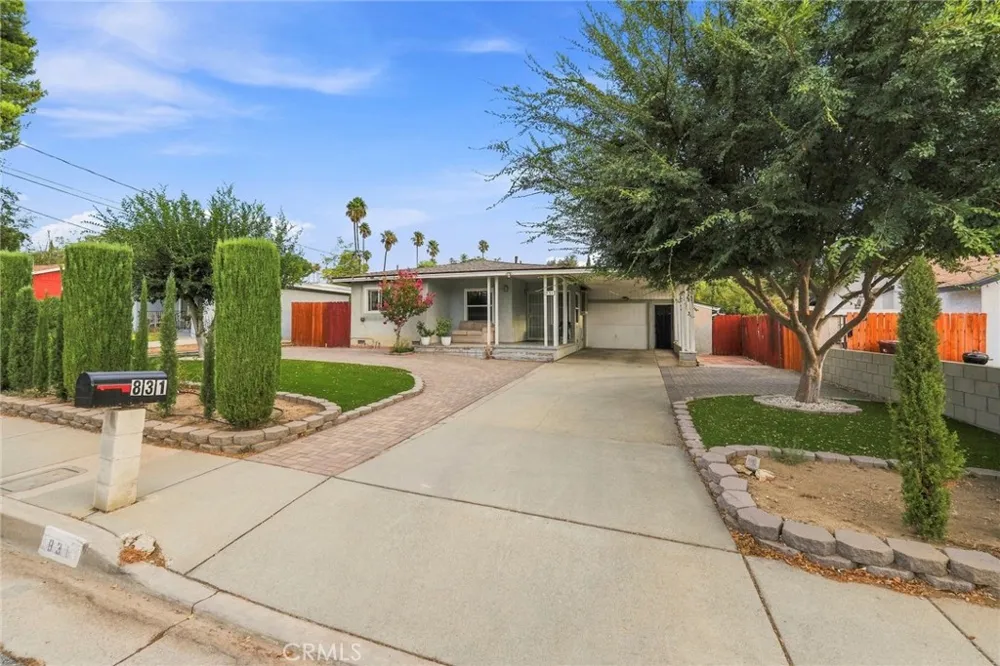 831 W George Banning, CA 92220