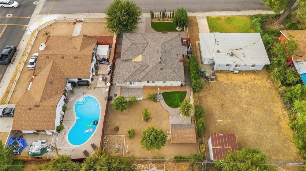 831 W George Banning, CA 92220