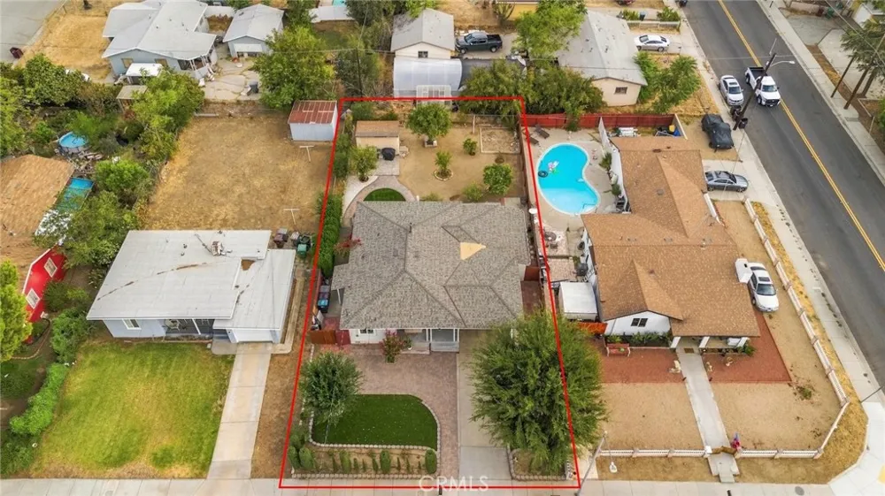 831 W George Banning, CA 92220