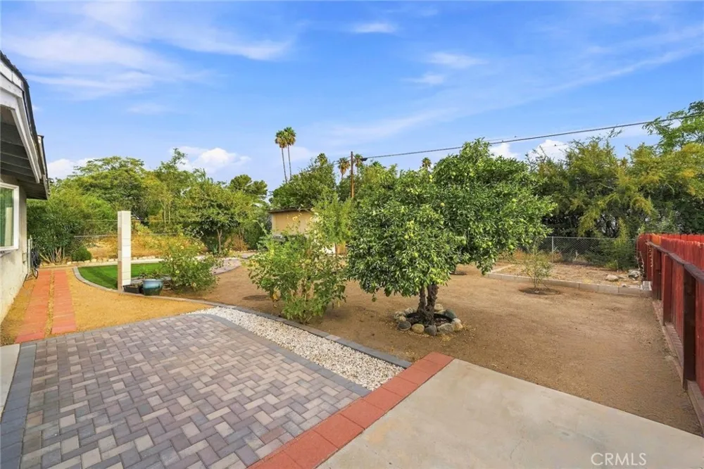 831 W George Banning, CA 92220