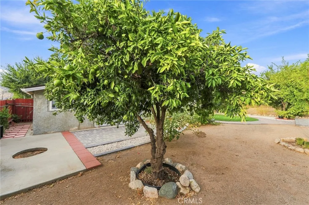 831 W George Banning, CA 92220