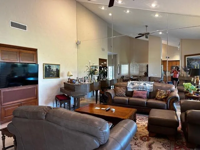 38894 Lobelia Circle Palm Desert, CA 92211