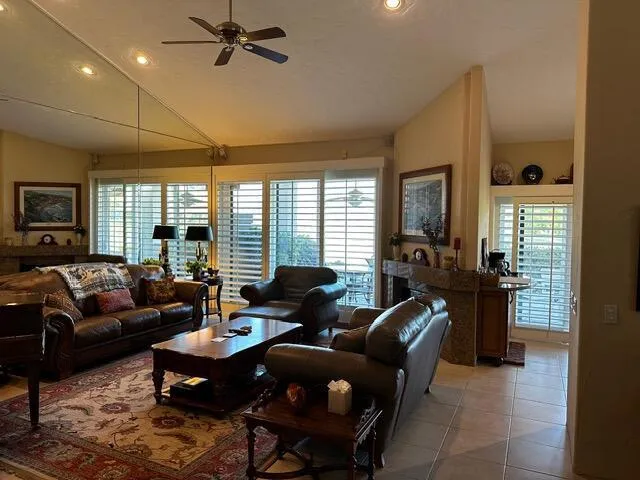 38894 Lobelia Circle Palm Desert, CA 92211