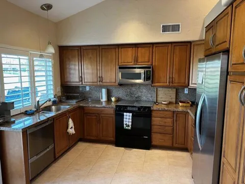 38894 Lobelia Circle