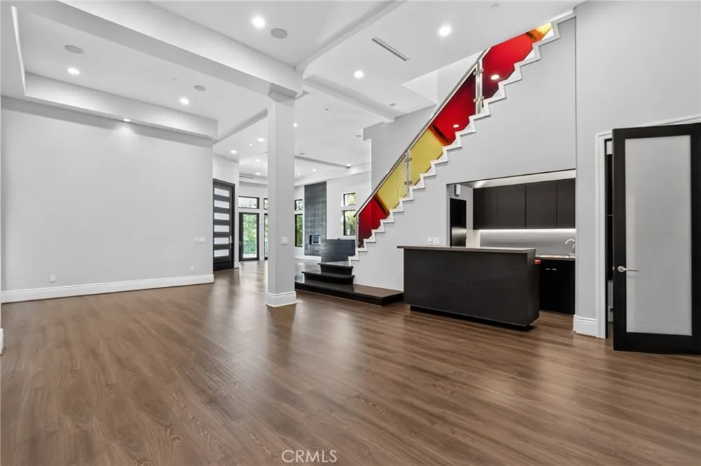 3087 Passmore Drive Los Angeles, CA 90068