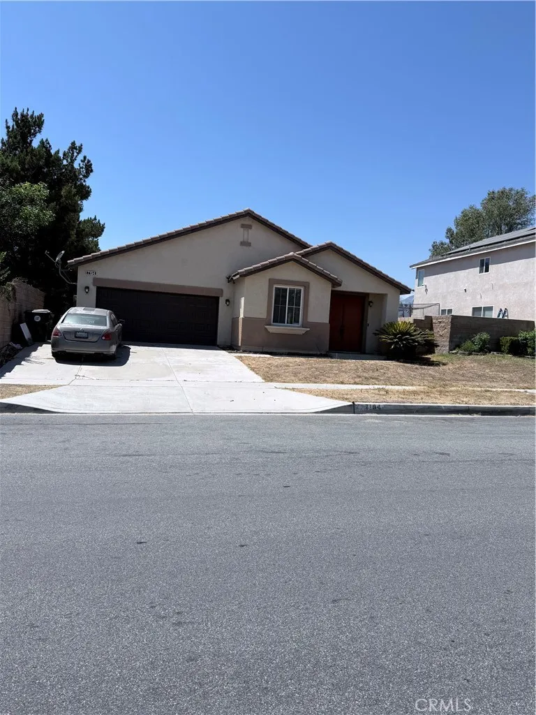 7194 Almeria Fontana, CA 92336