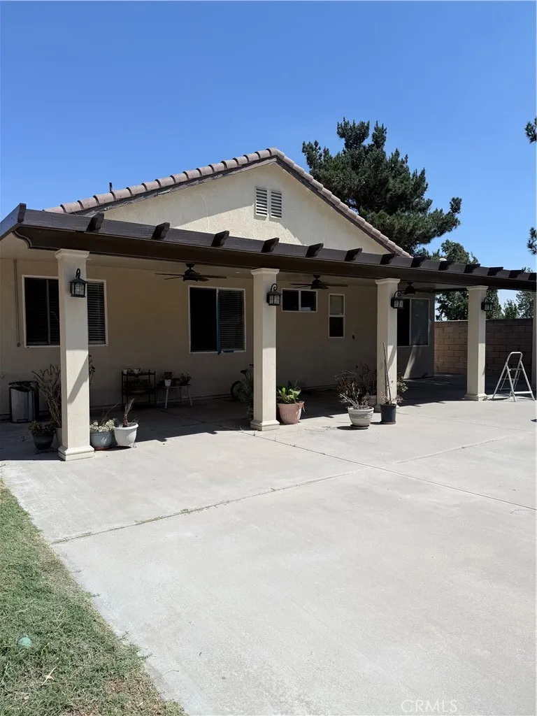 7194 Almeria Fontana, CA 92336