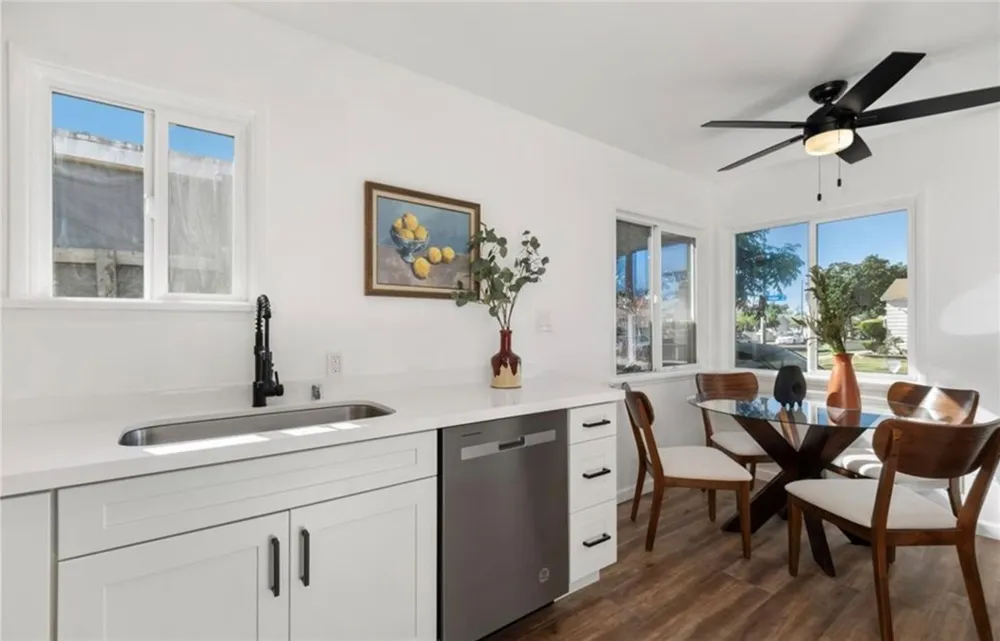 5536 Linden Avenue Long Beach, CA 90805