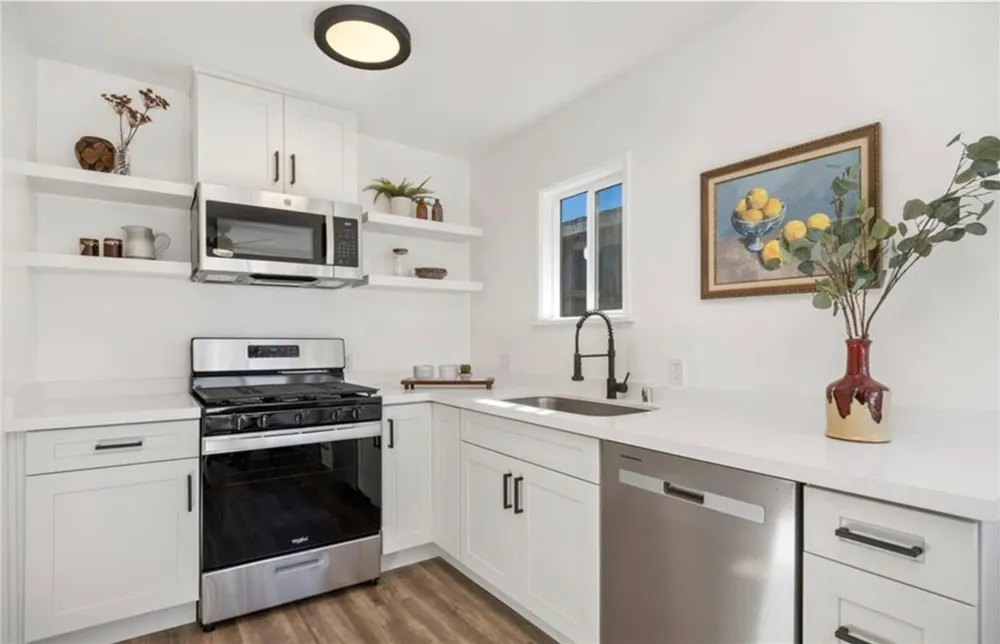 5536 Linden Avenue Long Beach, CA 90805