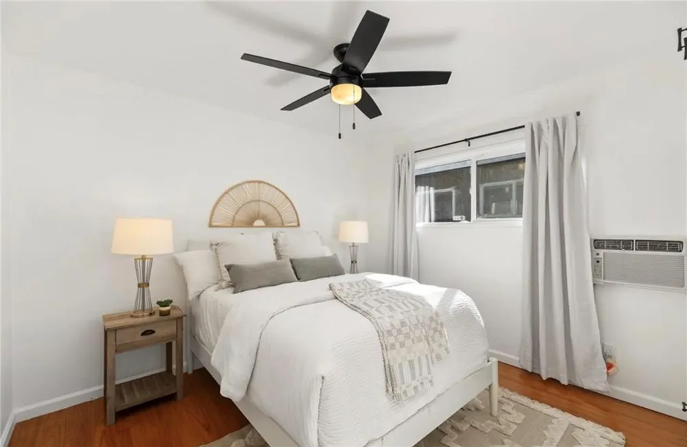 5536 Linden Avenue Long Beach, CA 90805