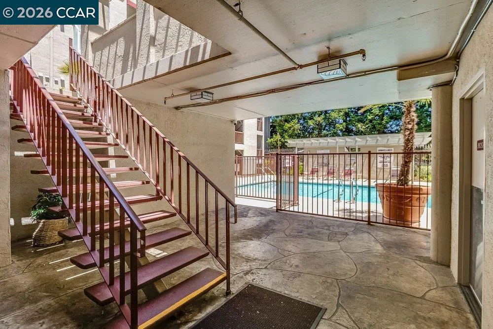 3173 Wayside Plaza #301 Walnut Creek, CA 94597