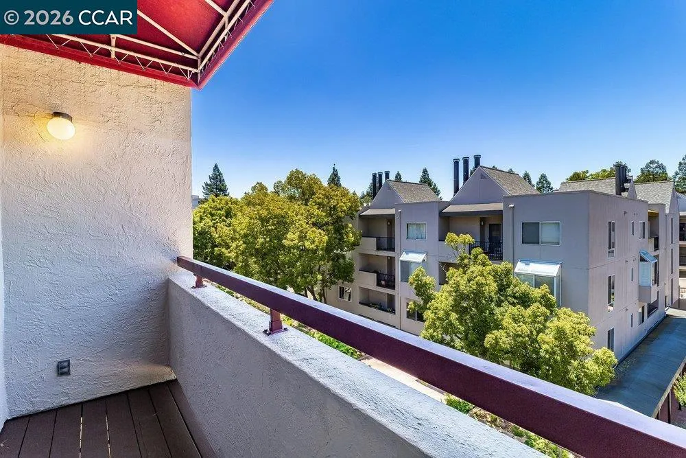 3173 Wayside Plaza #301 Walnut Creek, CA 94597