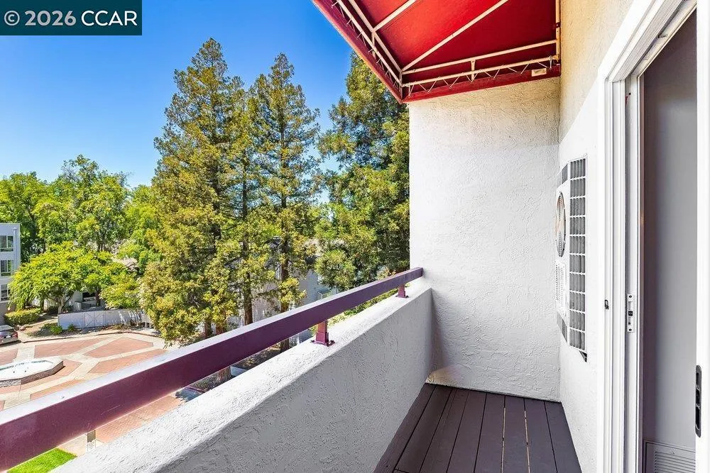 3173 Wayside Plaza #301 Walnut Creek, CA 94597