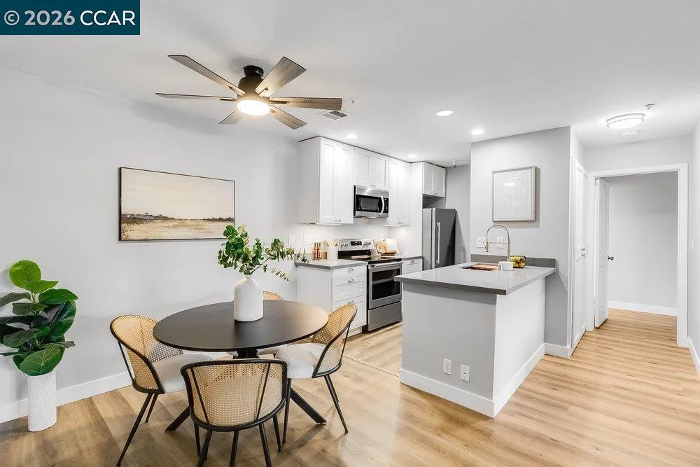 3173 Wayside Plaza #301 Walnut Creek, CA 94597
