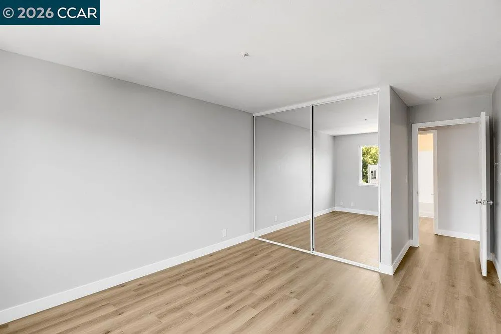 3173 Wayside Plaza #301 Walnut Creek, CA 94597