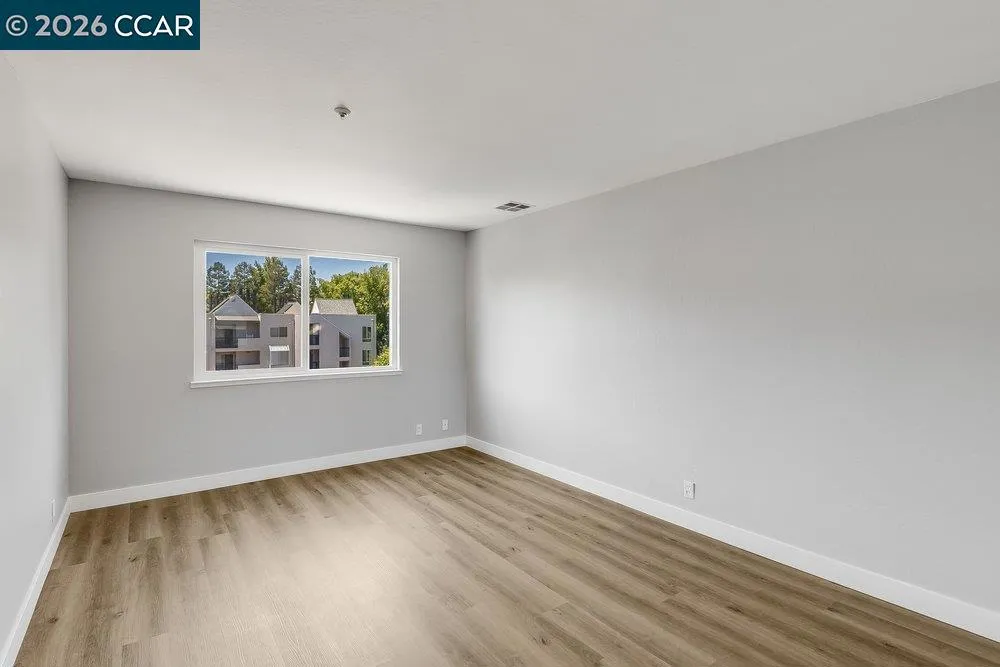 3173 Wayside Plaza #301 Walnut Creek, CA 94597