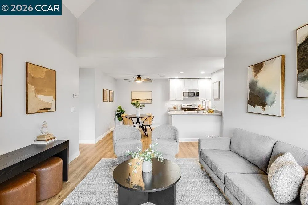3173 Wayside Plaza #301 Walnut Creek, CA 94597