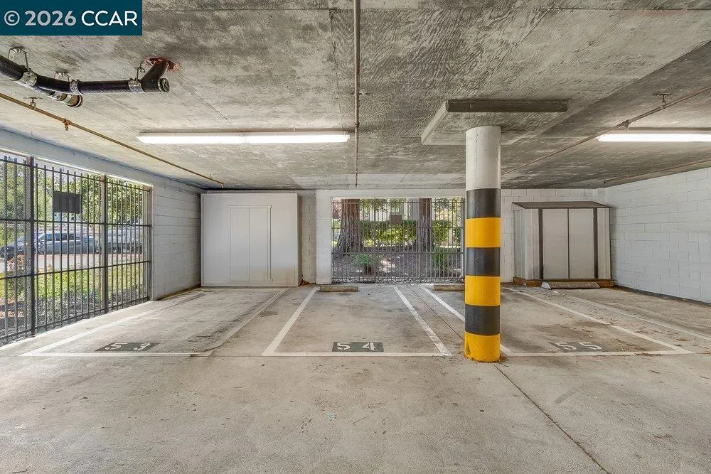 3173 Wayside Plaza #301 Walnut Creek, CA 94597