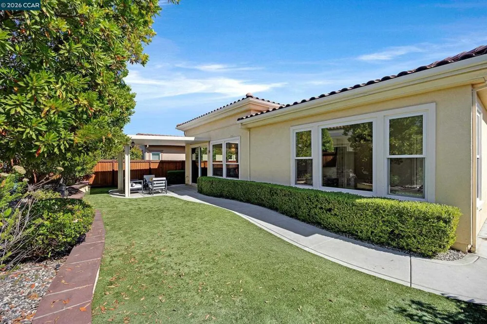 1939 Burgundy Ln Brentwood, CA 94513