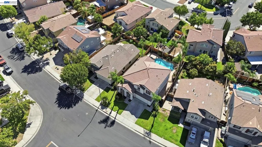 4597 Bonsai Ave Tracy, CA 95377