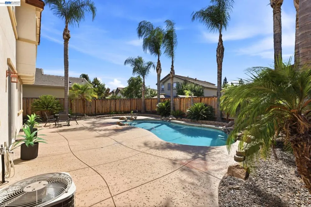 4597 Bonsai Ave Tracy, CA 95377
