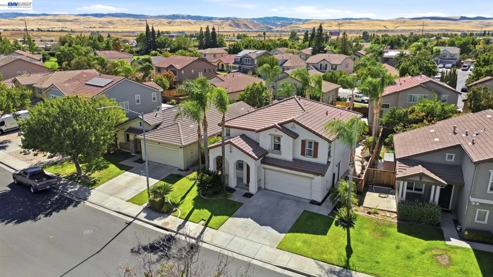 4597 Bonsai Ave Tracy, CA 95377