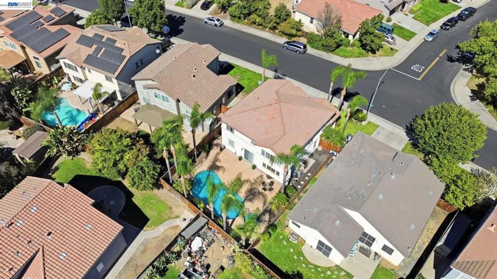 4597 Bonsai Ave Tracy, CA 95377